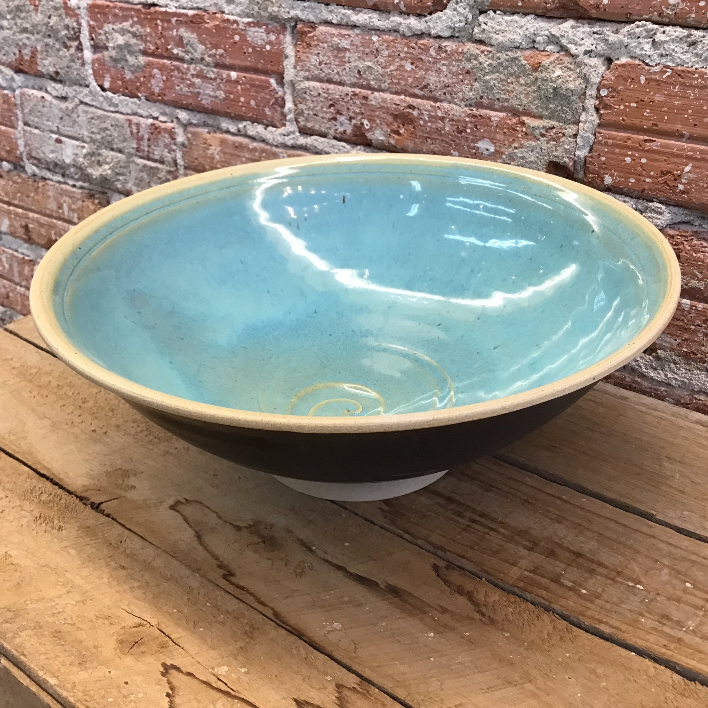 Deep Swirl serving bowl