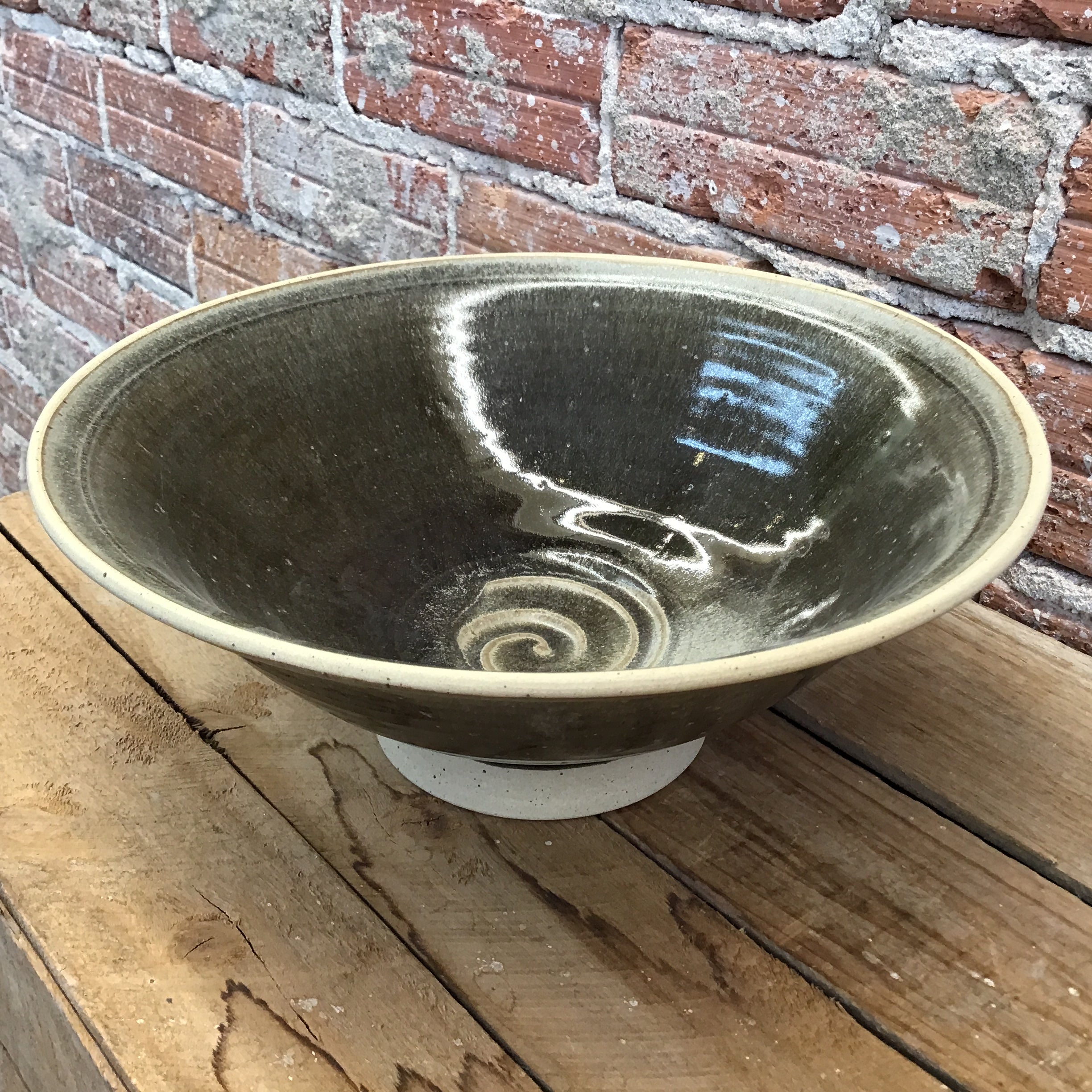 Deep Swirl serving bowl