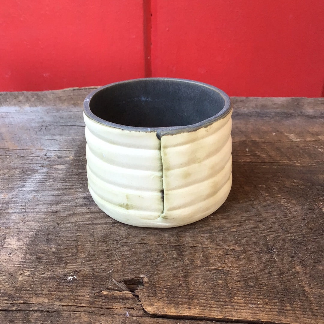 Salt dish